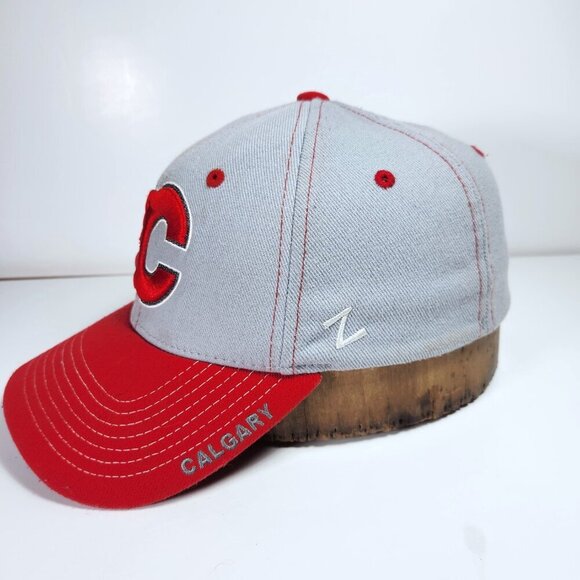 Calgary Flames Cap Hat Cap Med / Large Zephyr NHL Stretch Fit Hockey Grey & Red - Picture 8 of 11